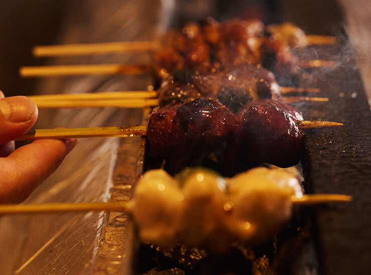炭火で香ばしく焼き上げた三茶一九 ハナレの焼き鳥